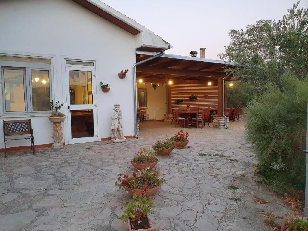 Agriturismo Radici Contadine Bisaccia Exterior photo